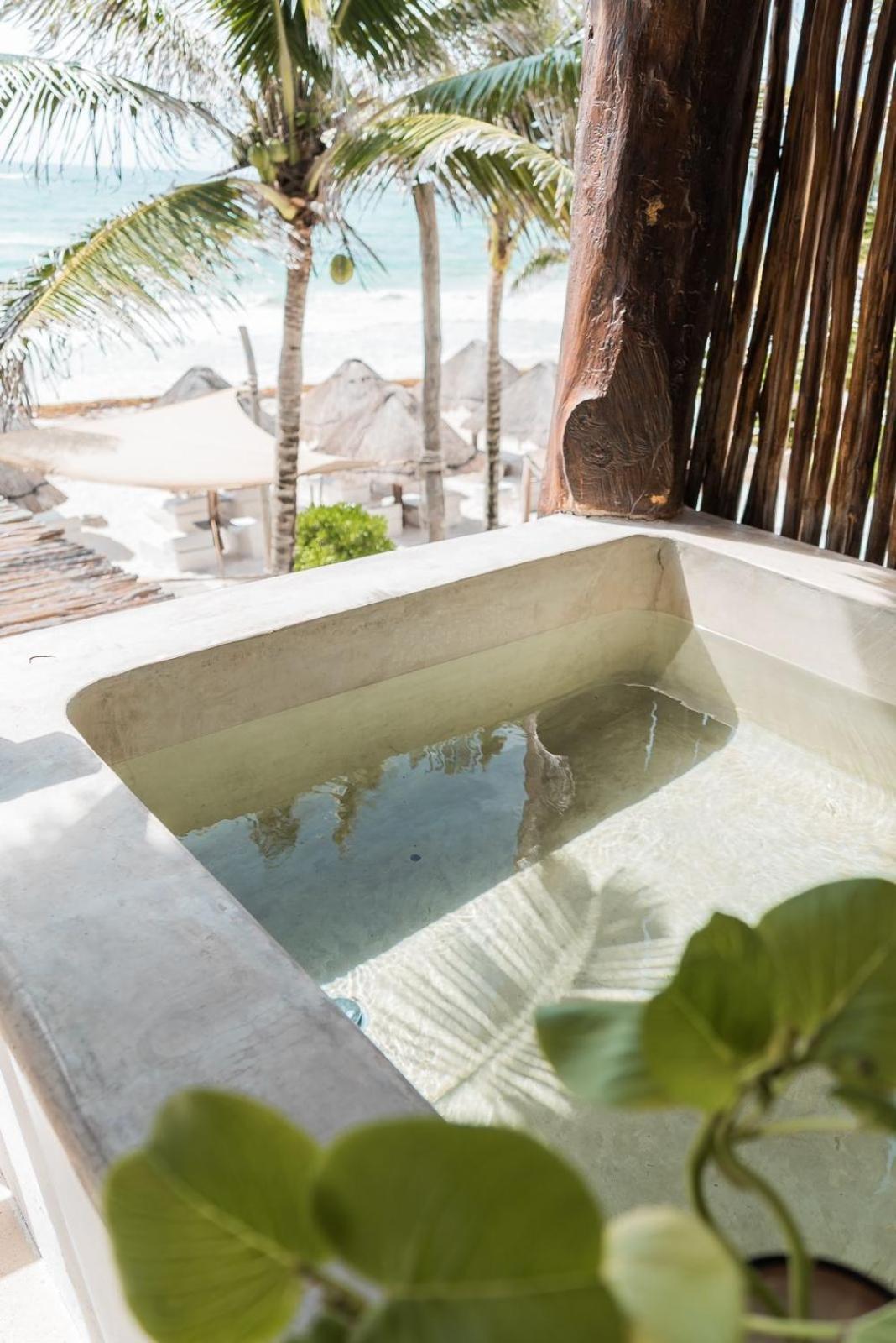 Niken Beachfront Tulum Hotel Exterior foto